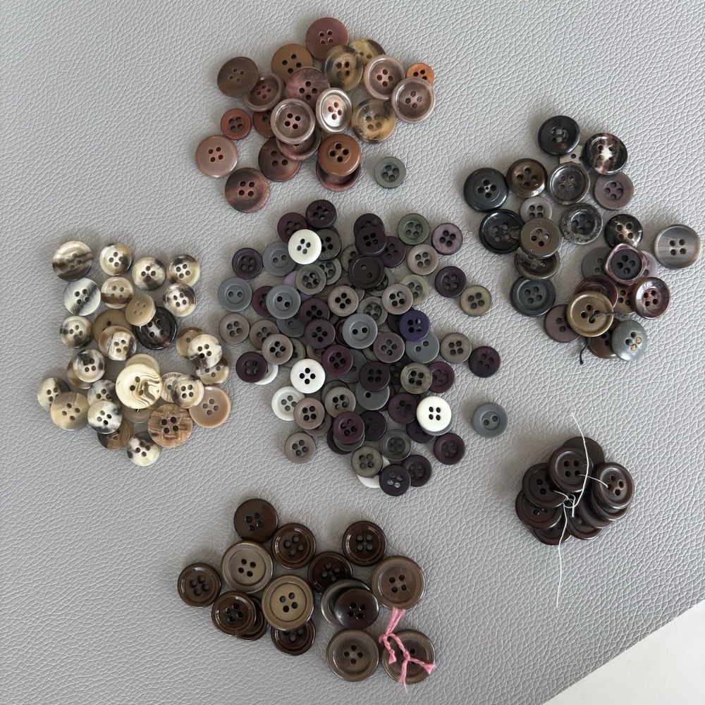 Vintage Button Lot 4 Hole‎ Plastic Small + Medium Sized Buttons Brown Grey Beige